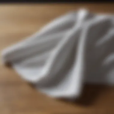 Effectiveness of Disposable vs. Traditional Cleaning Options Comparison of disposable dust cloths with traditional cleaning options illustrating effectiveness