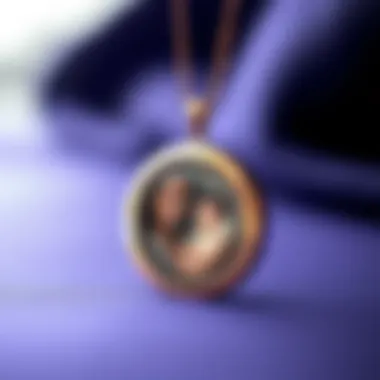 Personalized Locket for Mother A beautiful personalized locket showcasing a mother and child photograph